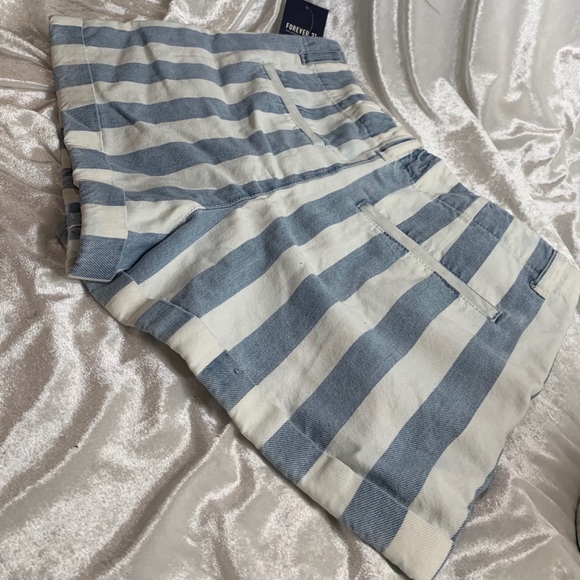 NWT Denim and white stripped cuffed shorts size 27 - Picture 6 of 13